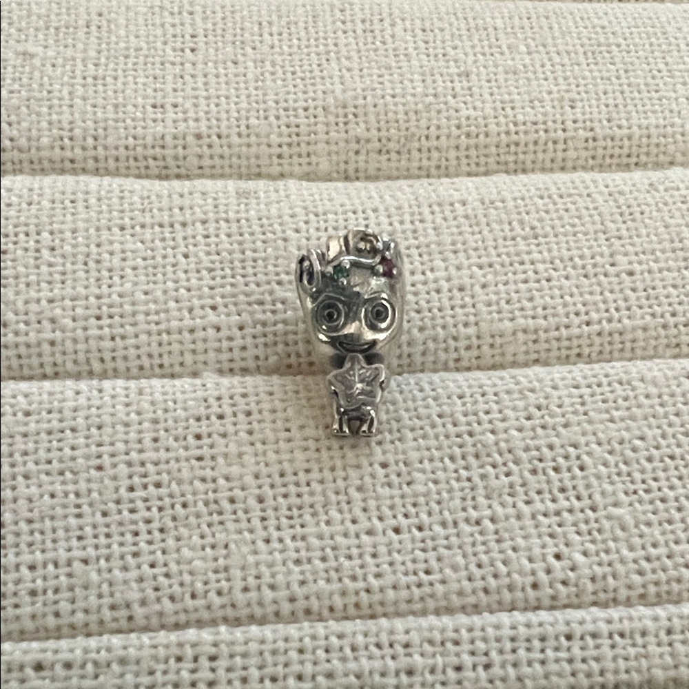 Pandora x Marvel Groot Star Christmas Charm